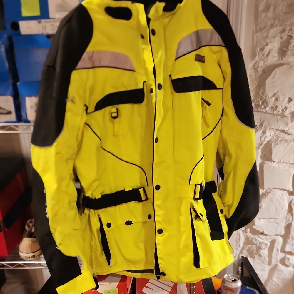 Olympia Activewear Yellow and Black Performance Jacket